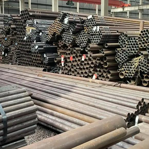 碳（tàn）鋼（gāng）無縫鋼管廠（chǎng）家批發商